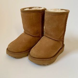 *NEW* Ugg Classic Waterproof